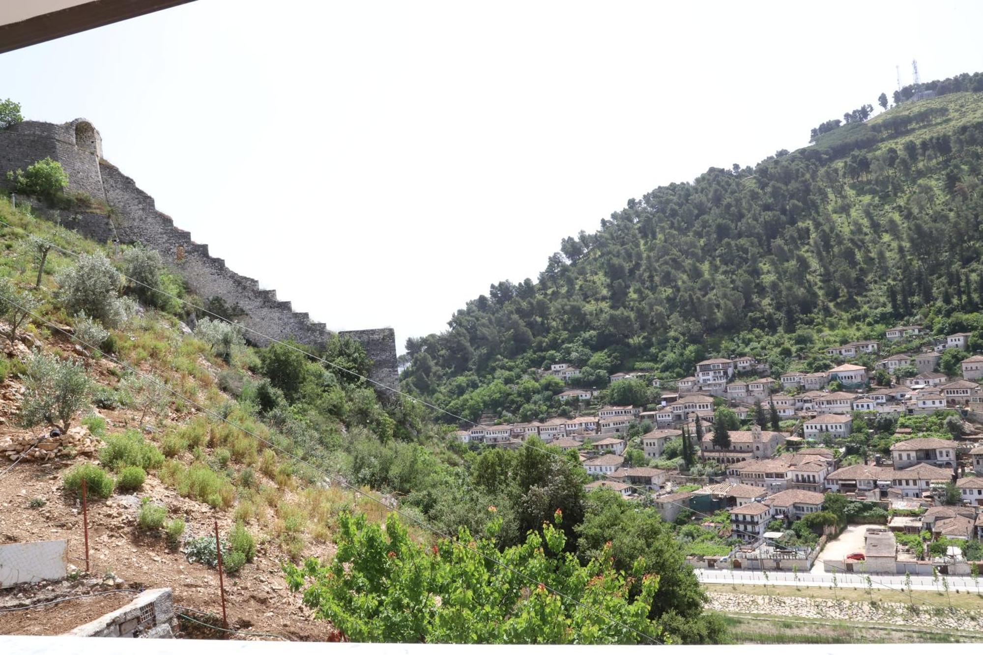 Vila Luen Berat Dış mekan fotoğraf